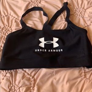 Under Armour Medium NWOT